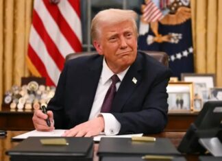 Трамп добавил для сбор в $100,000 за визу H-1B