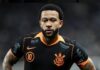 Знаменитий футболіст покинув вагітну красуню-модель (фото)