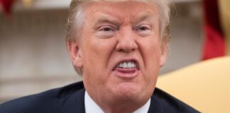 Трамп вводит новый тариф в ответ на решение Верховного суда