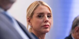 Генпрокурор США Пэм Бонди вызвана в Конгресс по делу Эпштейна